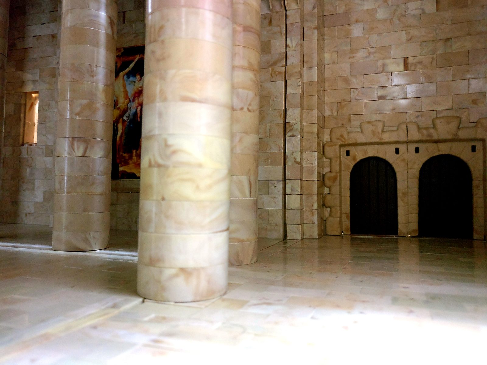 Maqueta de una catedral gótica construida con el juguete Exin Castillos