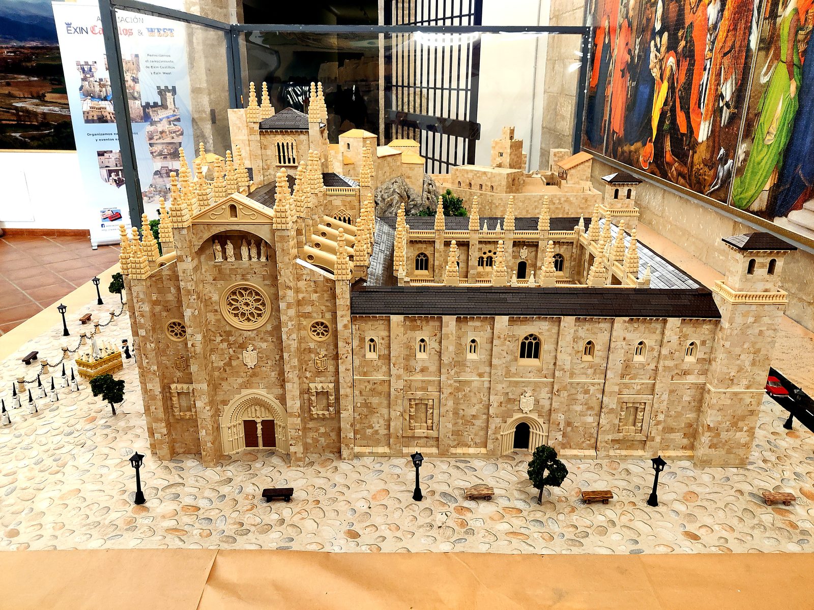 Maqueta del monasterio Monasterium Sanctae Iuliae construida con el juguete Exin Castillos