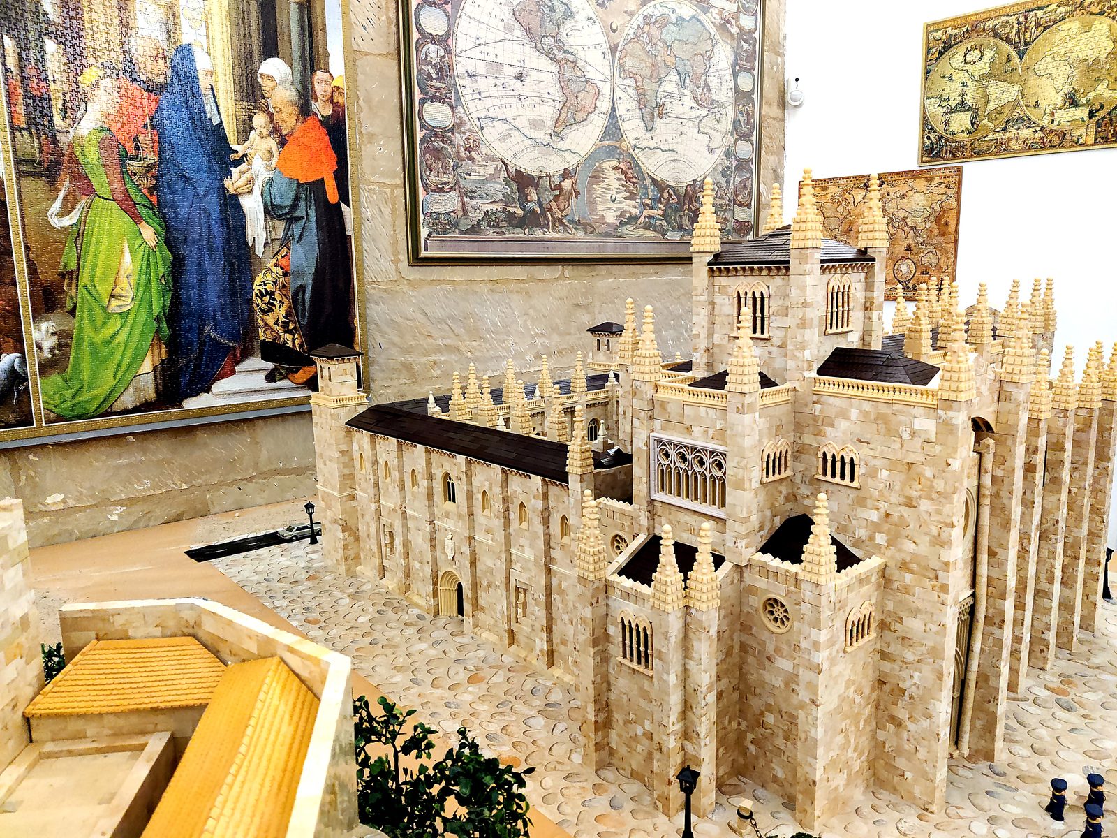 Maqueta del monasterio Monasterium Sanctae Iuliae construida con el juguete Exin Castillos