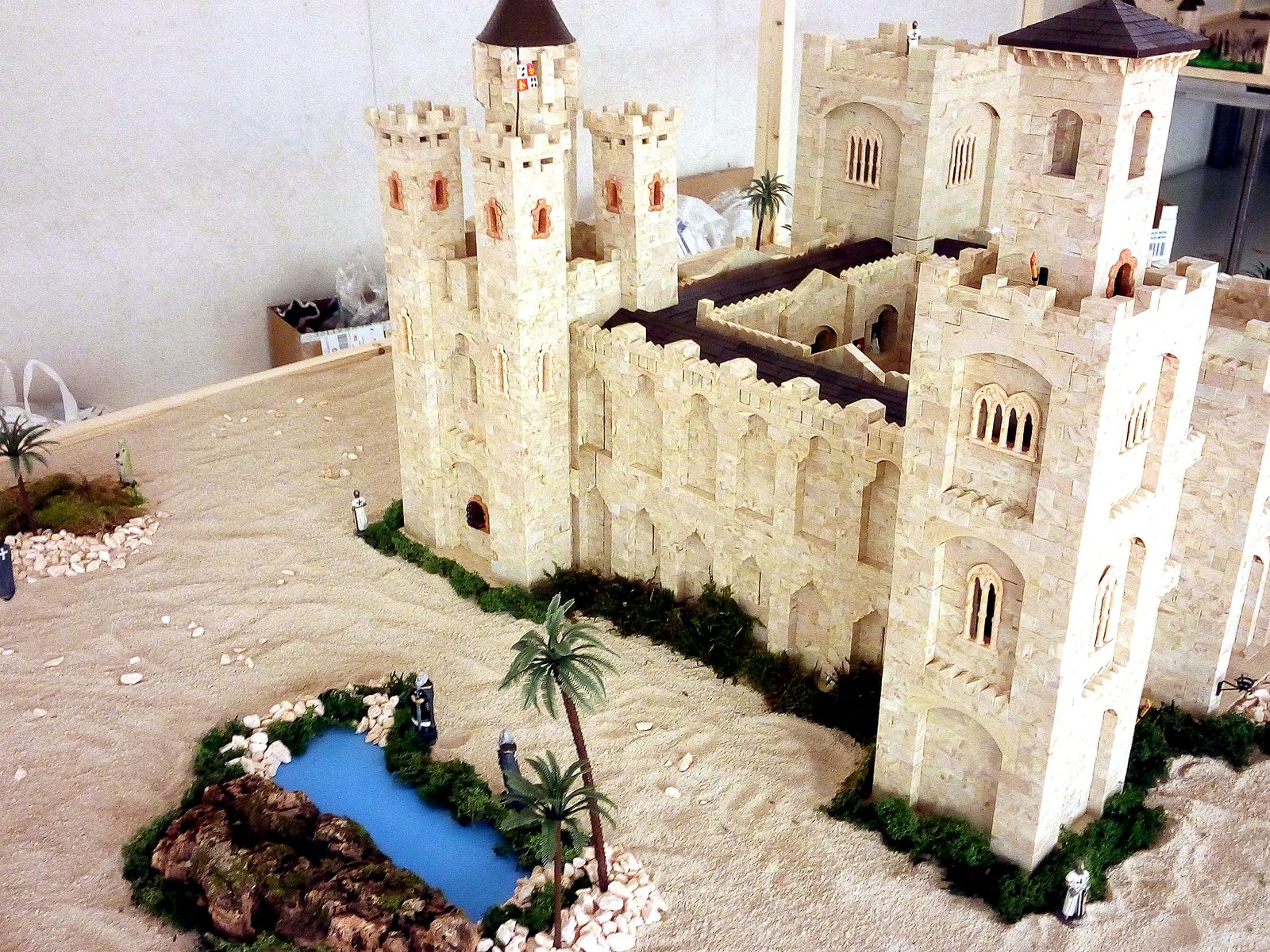 Maqueta de un palacio real construida con el juguete Exin Castillos